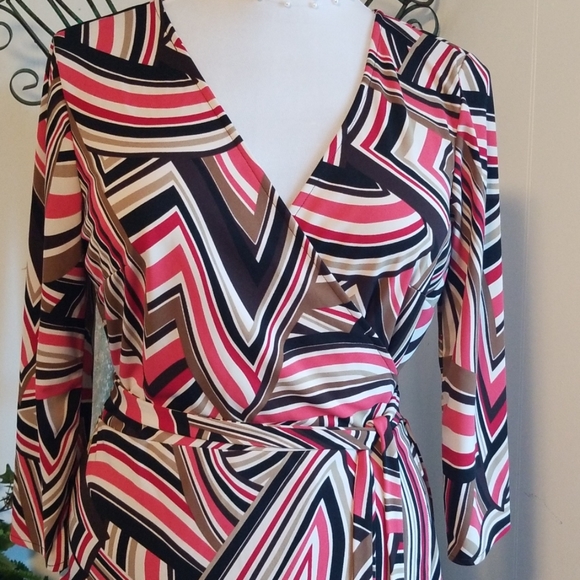 Ann Taylor Loft wrap dress - Picture 2 of 5